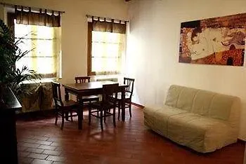 Oda ve Kahvaltı Maison La Nunziatina Pisa