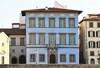 Alojamento de Acomodação e Pequeno-almoço Maison La Nunziatina 3*